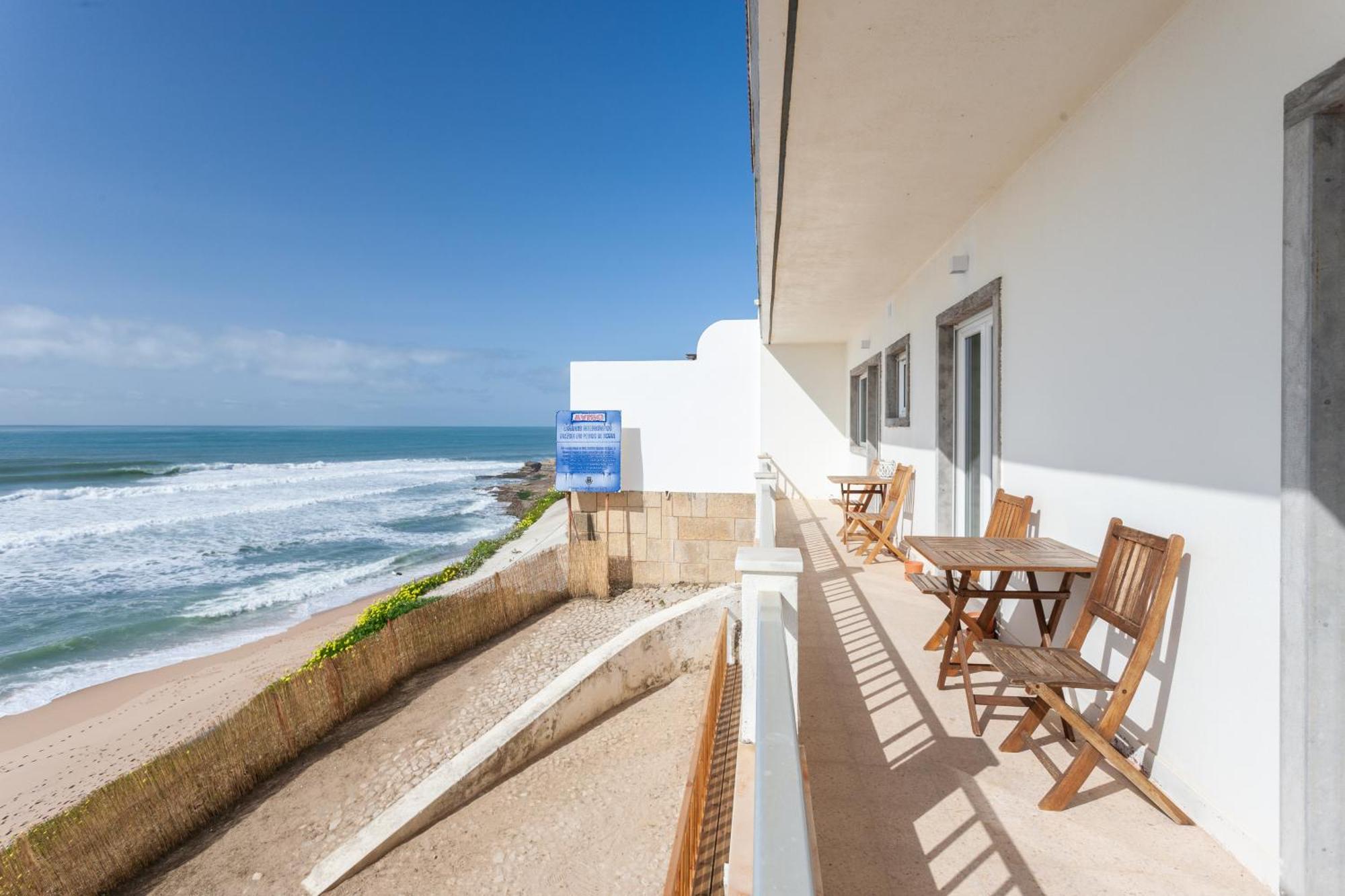 Blue Buddha Beach Rooms & Suites Ericeira Exterior photo